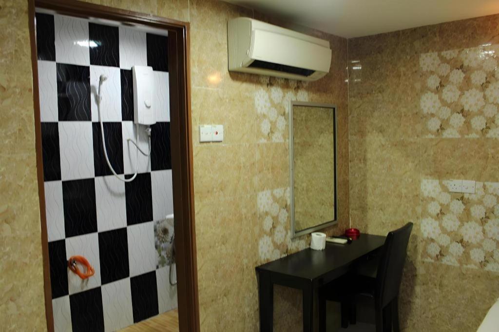 Ark Hotel Seri Kembangan Exterior photo